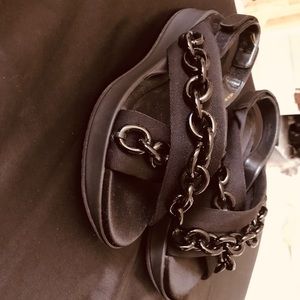 Authentic Burberry Actonshire Black Chain Sandals